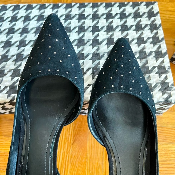 Black pump shoes - Picture 7 of 9